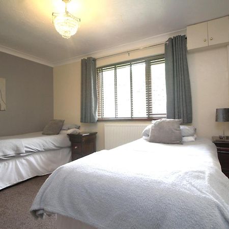 Highfields Holidays Bed & Breakfast 彼得伯勒 外观 照片