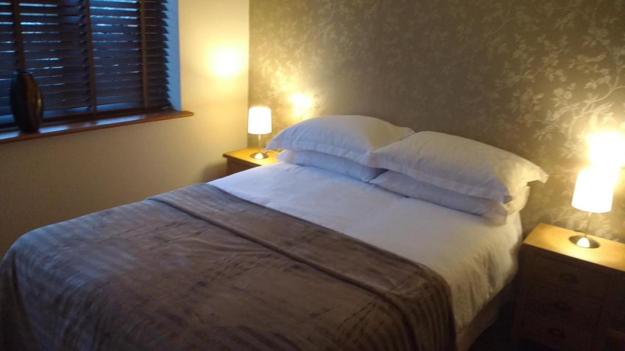 Highfields Holidays Bed & Breakfast 彼得伯勒 外观 照片