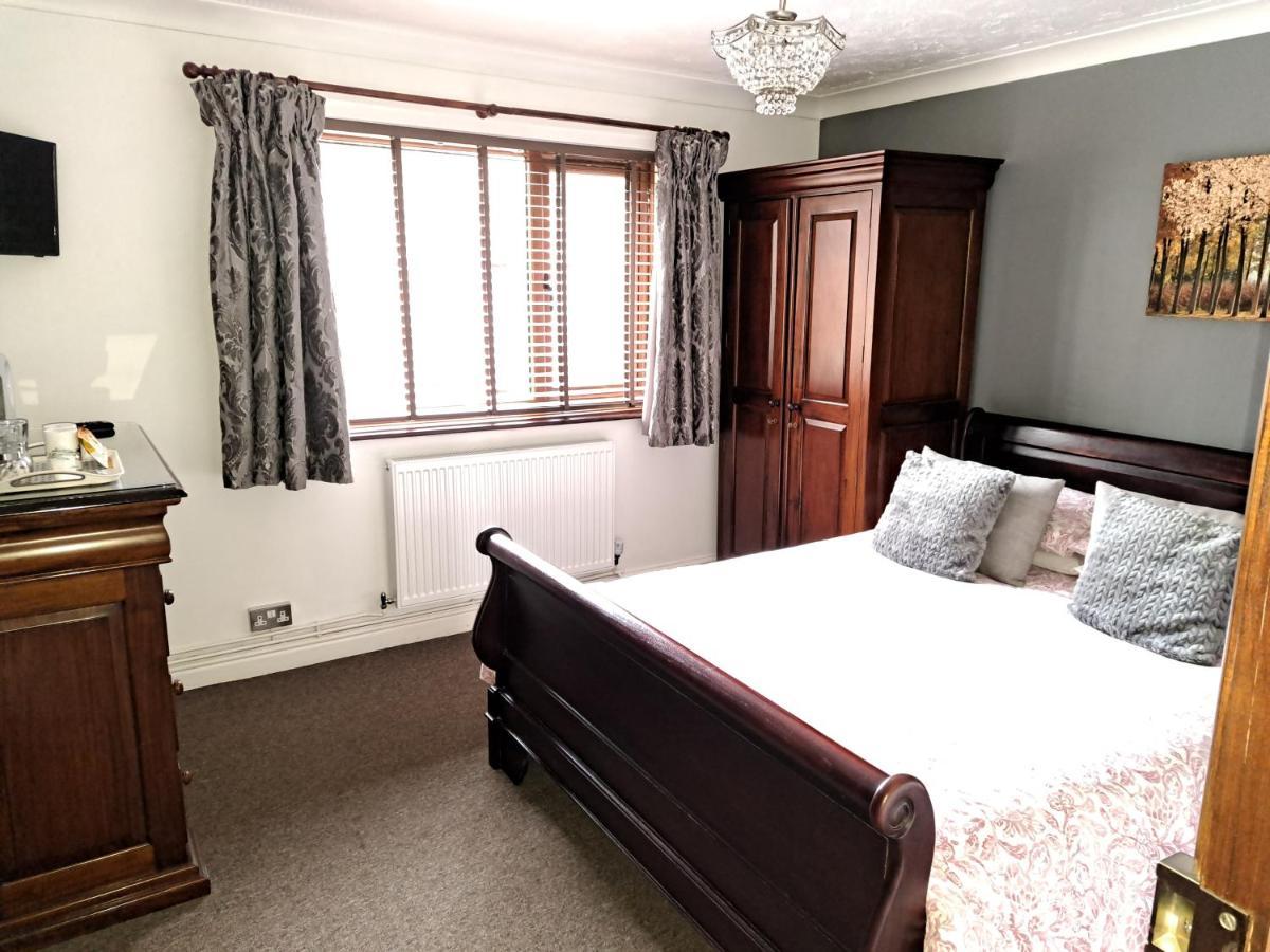 Highfields Holidays Bed & Breakfast 彼得伯勒 外观 照片