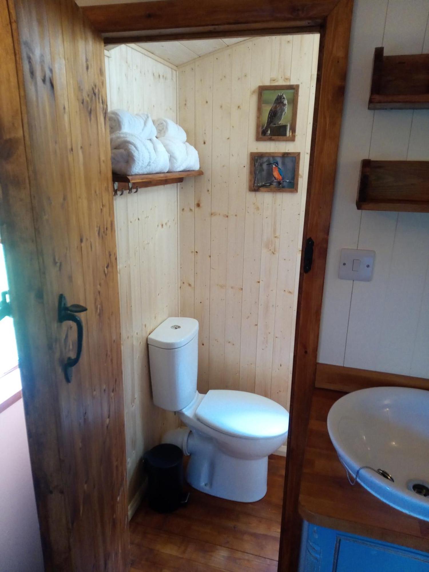 Highfields Holidays Bed & Breakfast 彼得伯勒 外观 照片
